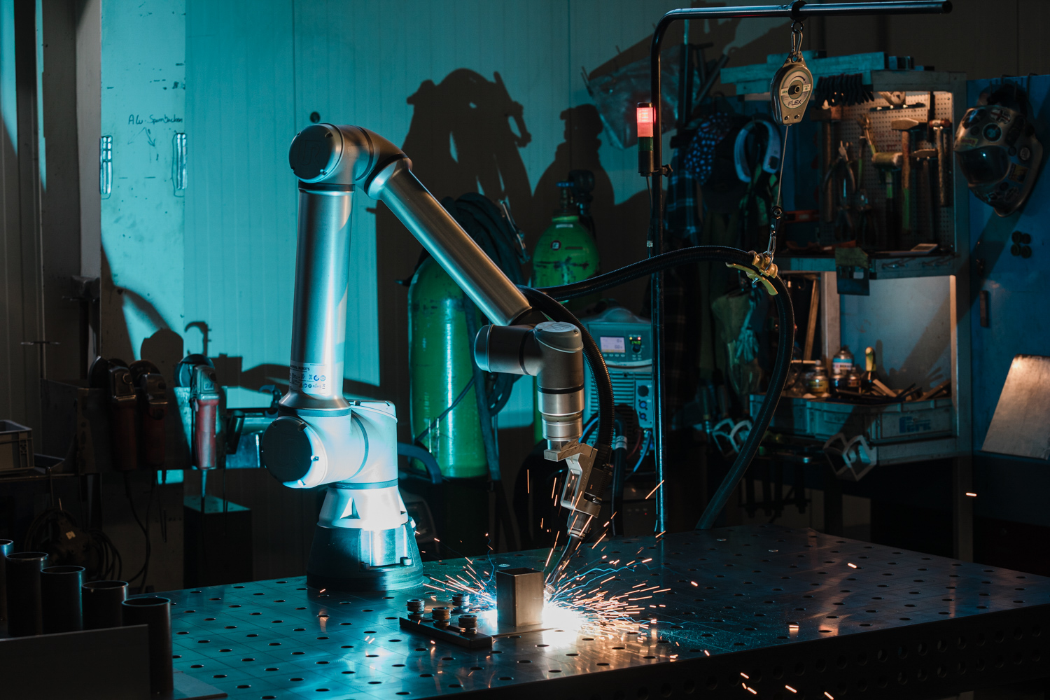 : Ferk / Universal Robots